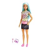 Barbie You Can Be Anything Serie, Visagistin, Puppe mit blaugrünem Haar, Geparden-Shirt, Schminkpalette, Accessoires, inkl Puppe, Geschenk für Kinder, Spielzeug ab 3 Jahre,HKT66