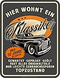Deko Blechschild als Geschenk zum 50. Geburtstag - hier wohnt ein Klassiker