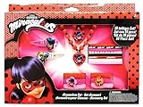 Joy Toy 65979 Miraculous Zubehörset 18 teilig in Geschenkverpackung, 28x3x22 cm