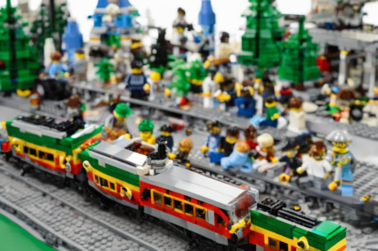 Erlebe die Faszination des Lego Passagierzugs: Kreatives Bauen für Eisenbahnliebhaber